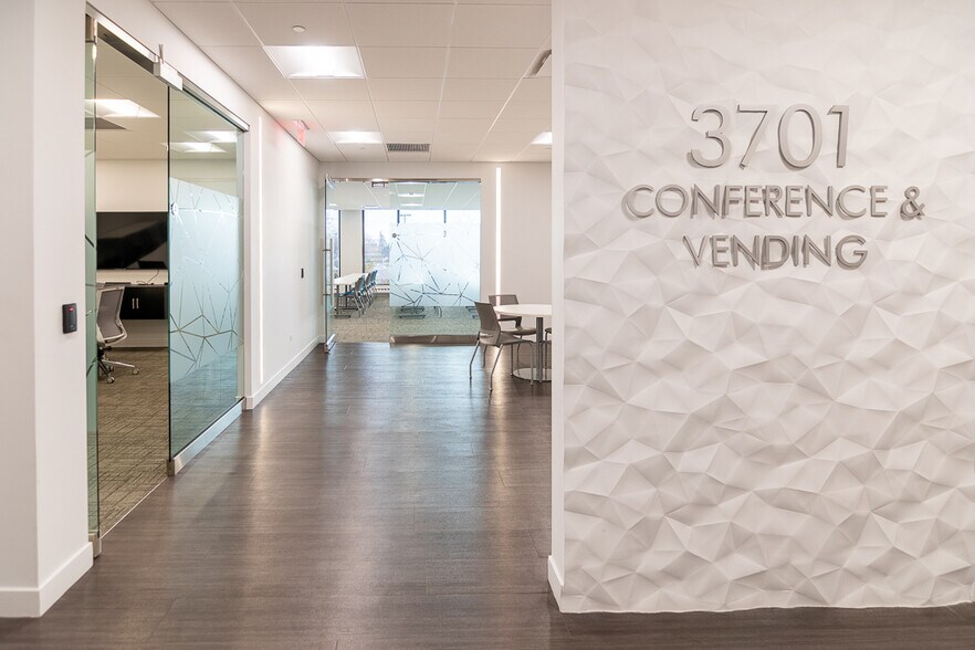 More Photos Of 3701 Algonquin Rd, Rolling Meadows Office For Lease