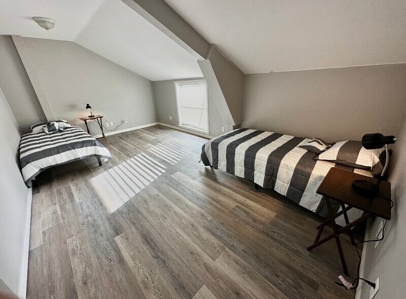 More Photos Of 5205 Hudson Bend Rd, Austin Light Manufacturing For Sale