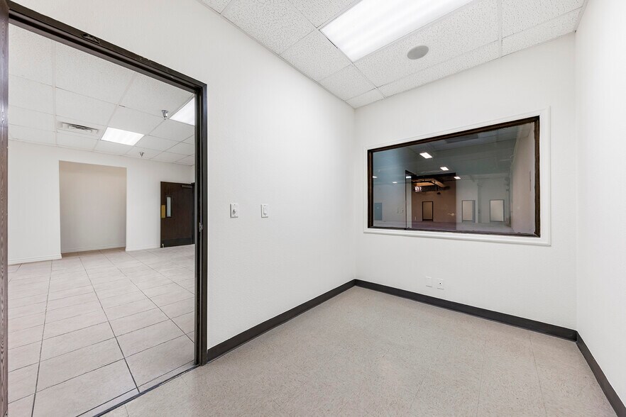 More Photos Of 8768 Helms Ave, Rancho Cucamonga Light Manufacturing For Lease