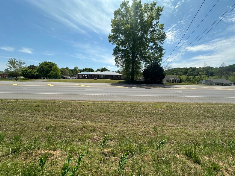 More Photos Of Alabama 69, Guntersville Land For Sale