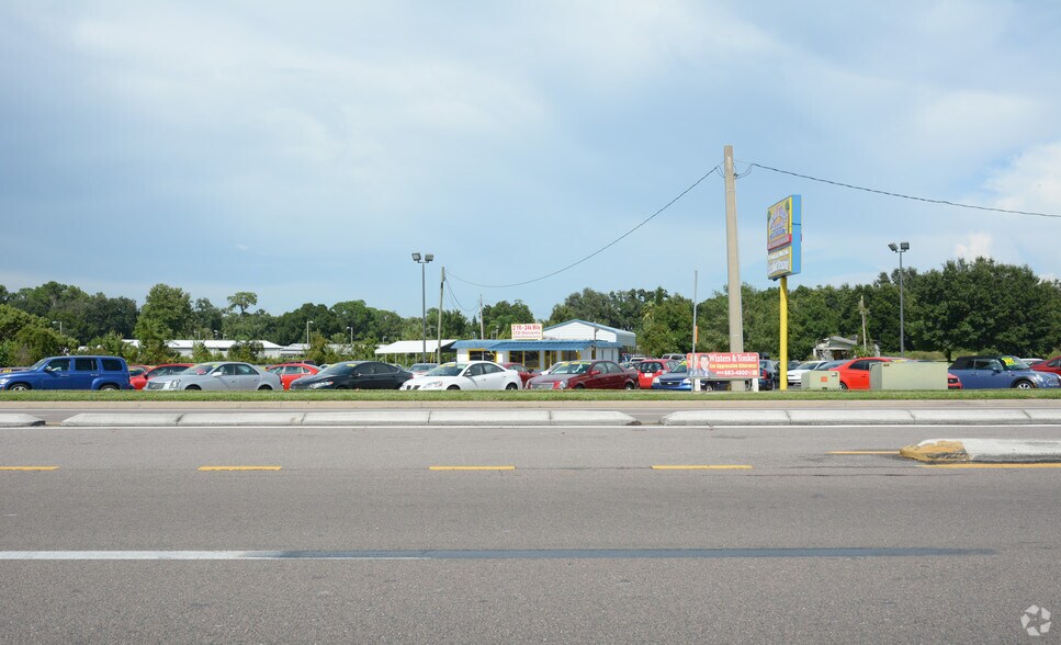 More Photos Of 2625 US Highway 98 N, Lakeland General Retail For Sale