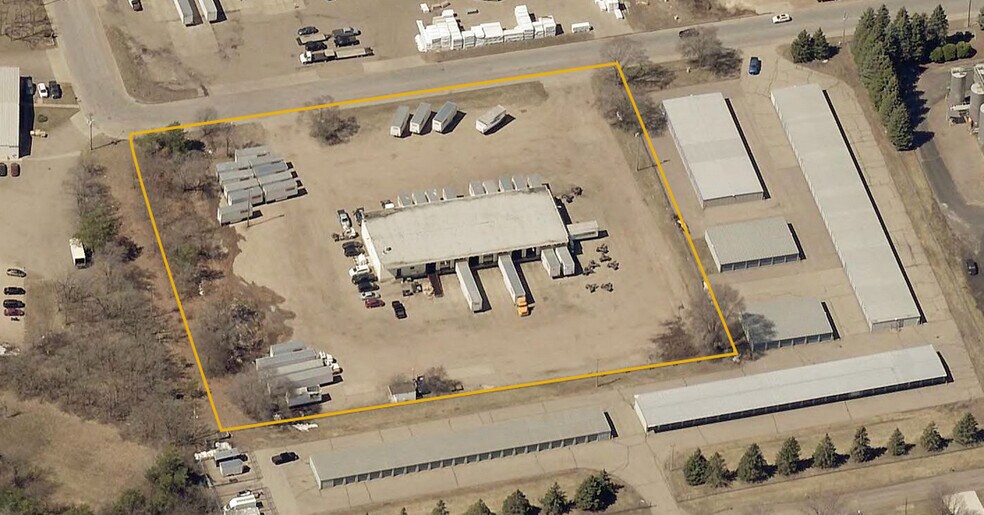 Primary Photo Of 3617 McIntyre Ave, Eau Claire Truck Terminal For Lease