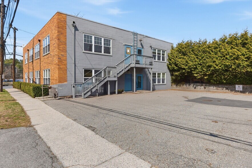 More Photos Of 96 Haarlem Ave, White Plains Office For Sale