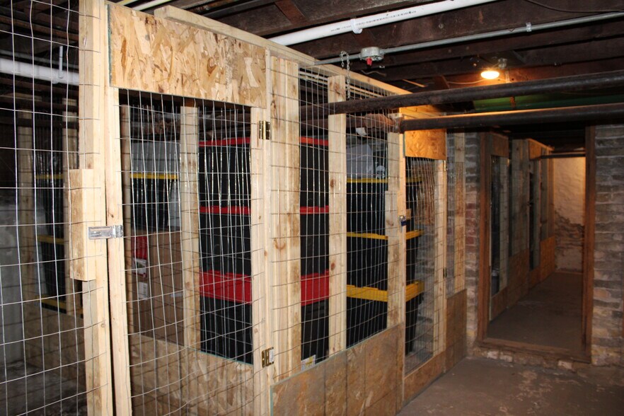 More Photos Of 1131 Erie St, Racine Apartments For Sale