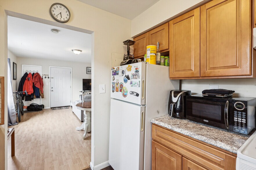 More Photos Of 147 Chestnut St, Roselle Park Storefront Retail Residential For Sale