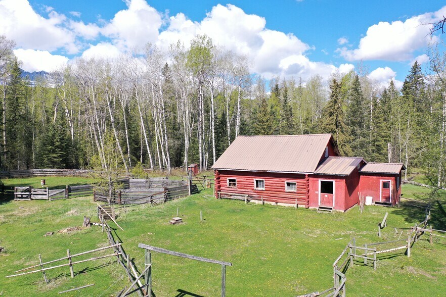 More Photos Of 50508 Range Road 271A, Yellowhead County Hospitality For Sale