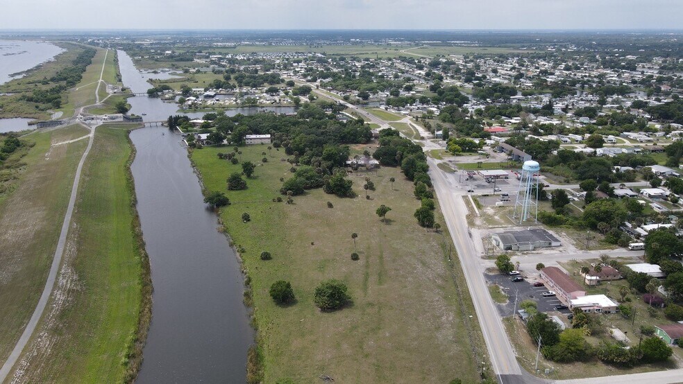 More Photos Of 3606 U.S. 441, Okeechobee Warehouse For Lease