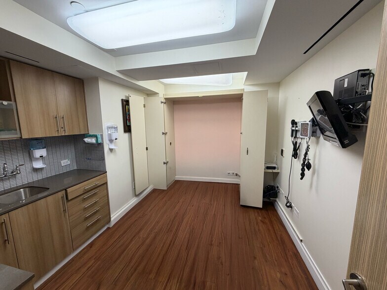 More Photos Of 2408-2412 Ocean Ave, Brooklyn Apartments For Lease