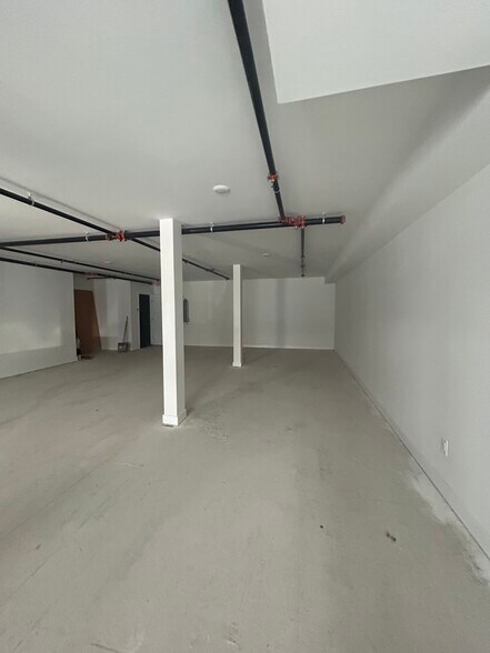 More Photos Of 150 Columbia St, Cambridge Storefront Retail Office For Lease