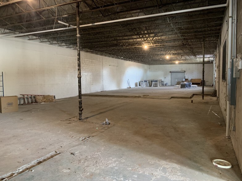 More Photos Of 4415 Best Rd, College Park Warehouse For Lease