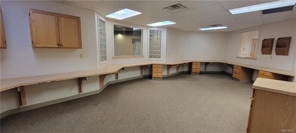 More Photos Of 5879 Snyder Dr, Lockport Medical For Sale