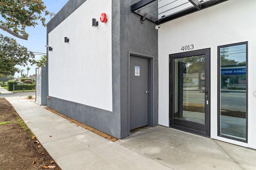More Photos Of 4013 Sawtelle Blvd, Los Angeles Medical For Lease