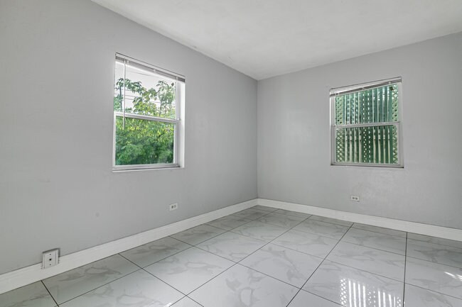 More Photos Of 426 NW 14th Ave, Fort Lauderdale Apartments For Sale