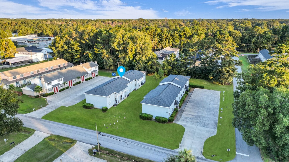 More Photos Of 97 Ivey St, Richmond Hill Apartments For Sale