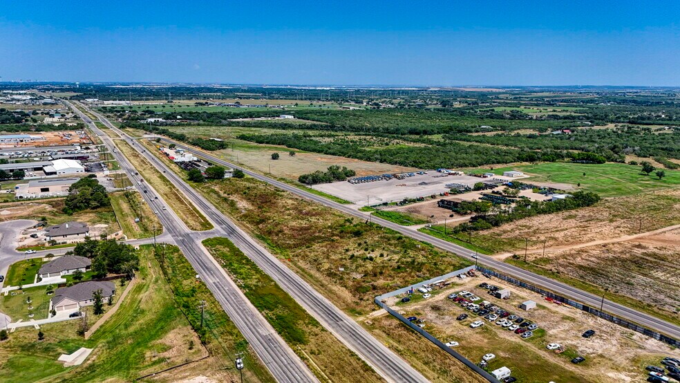 More Photos Of 9433-9477 US 87 E hwy, San Antonio Land For Sale