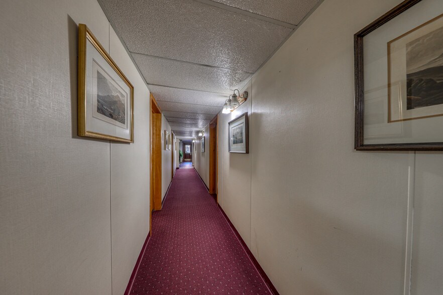 More Photos Of 119 N Main St, Weatherford Office For Lease