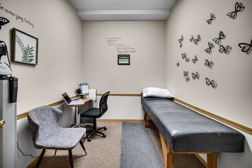 More Photos Of 165 E Robbins St, Wheatfield Medical For Sale