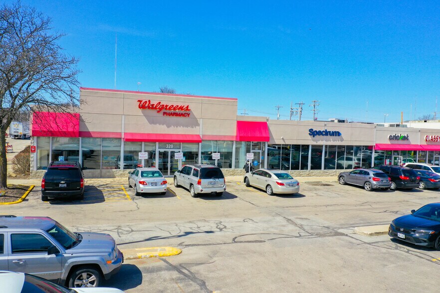 More Photos Of 320-380 E Capitol Dr, Milwaukee Unknown For Lease