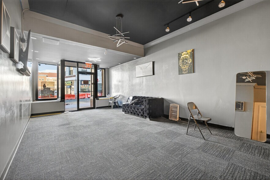 More Photos Of 42-58 Bank St, Waterbury, Ct, Waterbury Storefront Retail Office For Sale