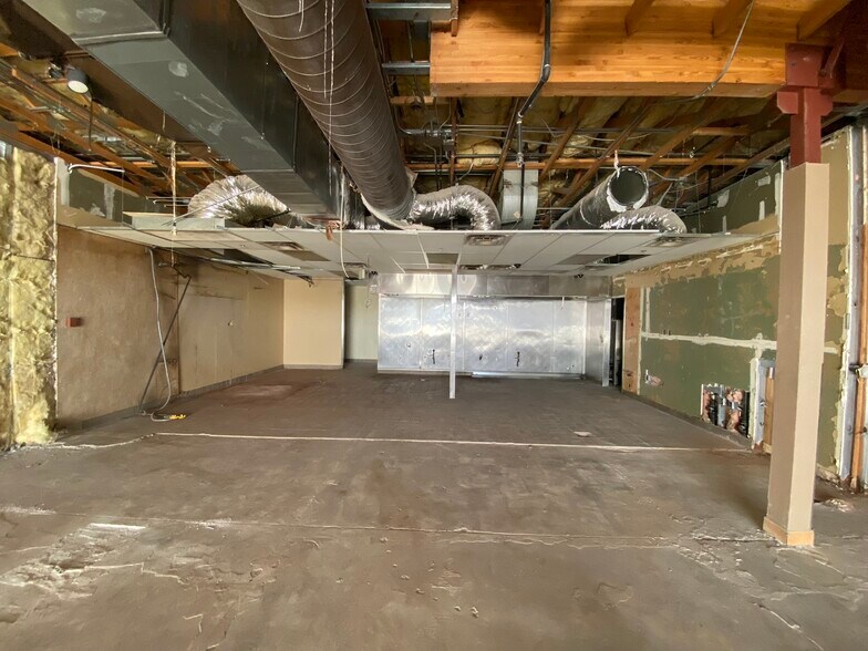 More Photos Of 4280-4302 E Indian School Rd, Phoenix Unknown For Lease