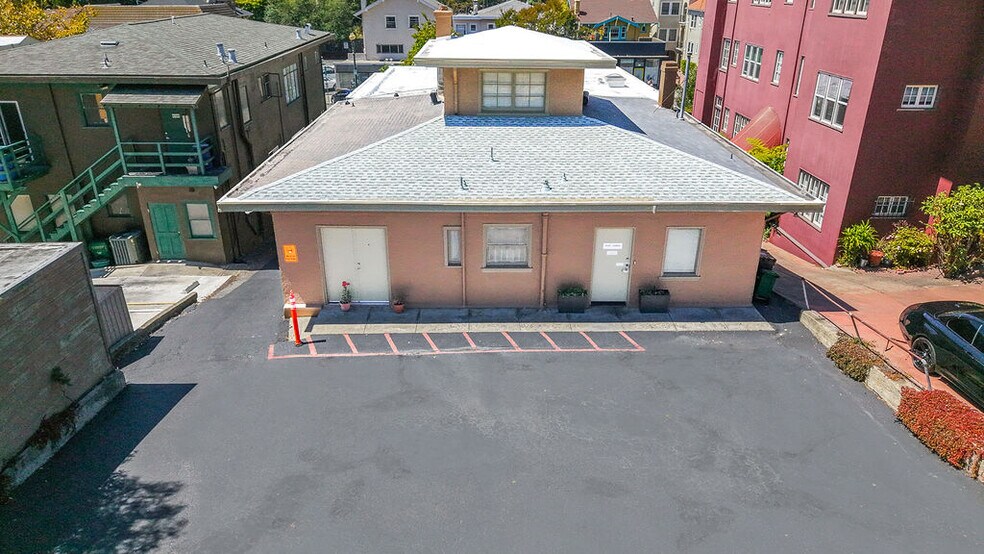 More Photos Of 3718 Grand Ave, Oakland Office For Sale