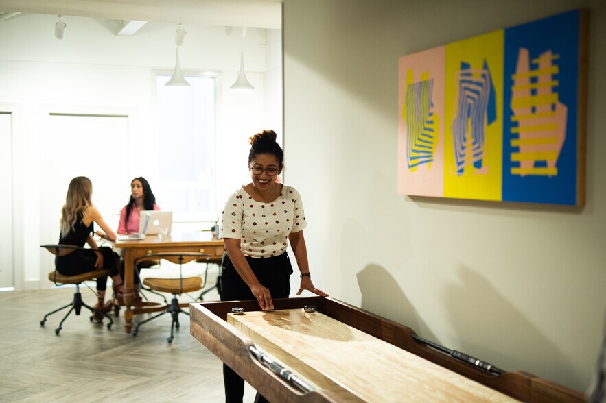 More Photos Of 300 E Main St, Charlottesville Coworking Space