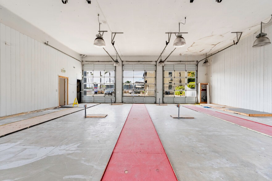 More Photos Of 1520 W Coast Hwy, Newport Beach Auto Dealership For Sale