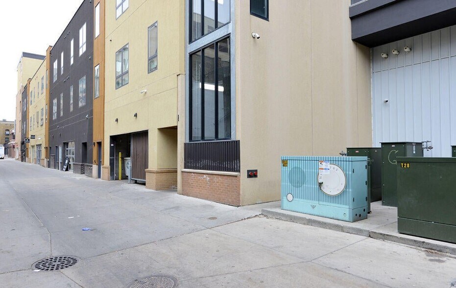 More Photos Of 222 N Broadway, Fargo Storefront Retail Office For Lease