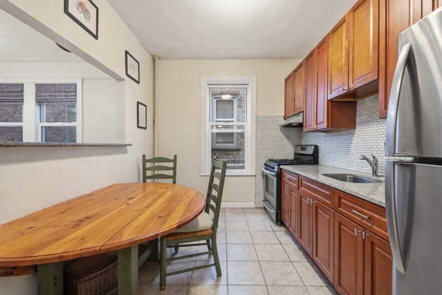 More Photos Of 1840 21st Dr, Astoria Apartments For Sale