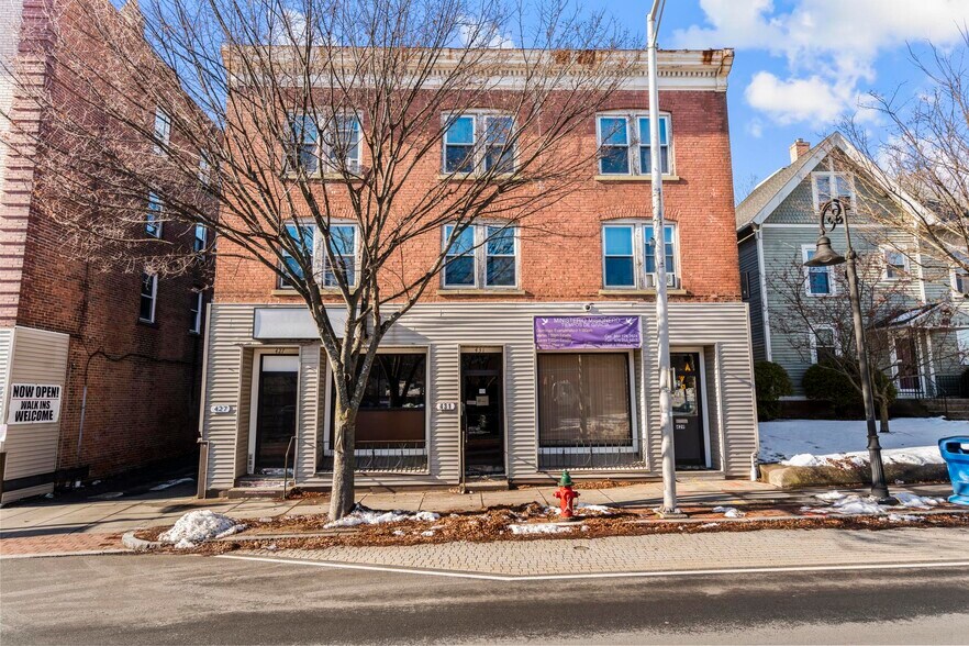 More Photos Of 411-431 N Main St, Bristol Apartments For Lease