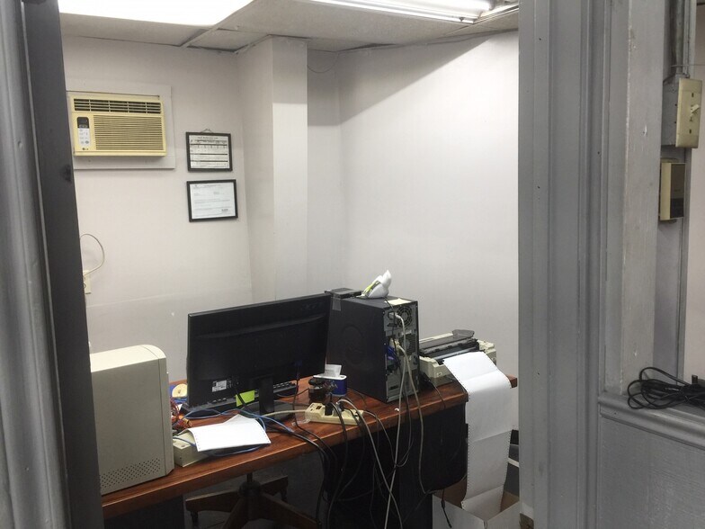 More Photos Of 1110 S Padre Island Dr, Corpus Christi Auto Dealership For Sale