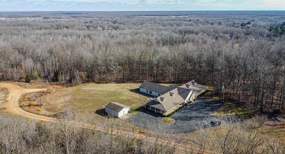 More Photos Of 2025 Clark Line Rd, Paducah Apartments For Sale