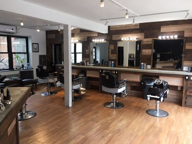 More Photos Of 611-619 N 2nd St, Philadelphia Auto Dealership For Sale