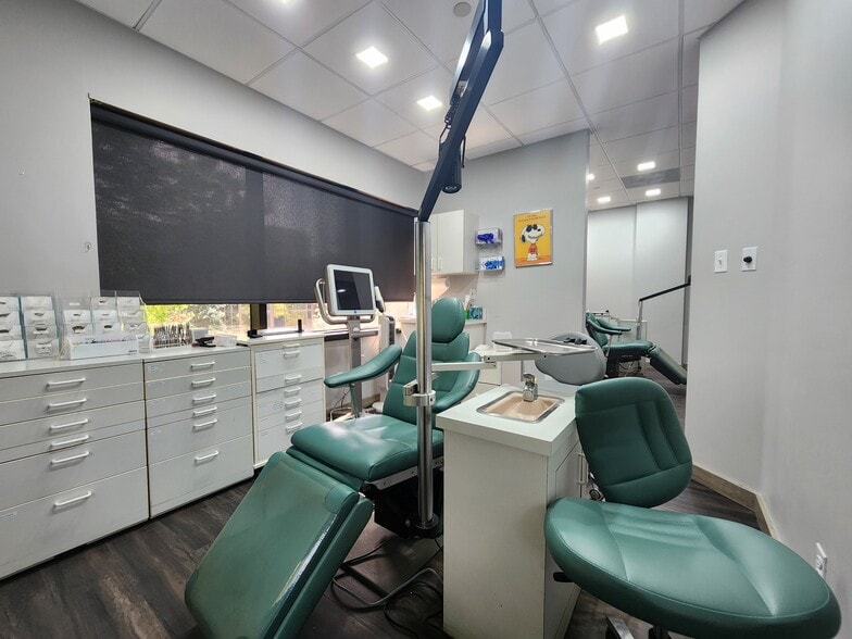 More Photos Of 3 School St, Glen Cove Medical For Sale