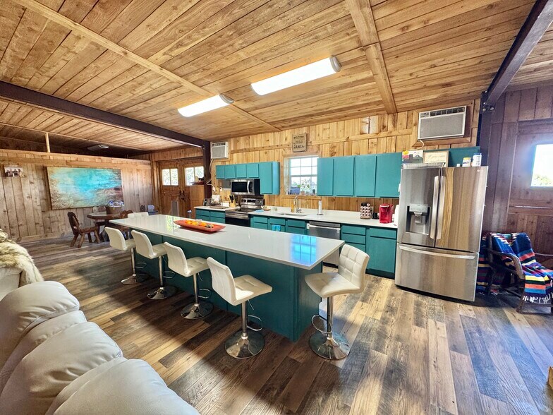 More Photos Of 8895 US-67 Hwy, Cleburne Trailer Camper Park For Sale