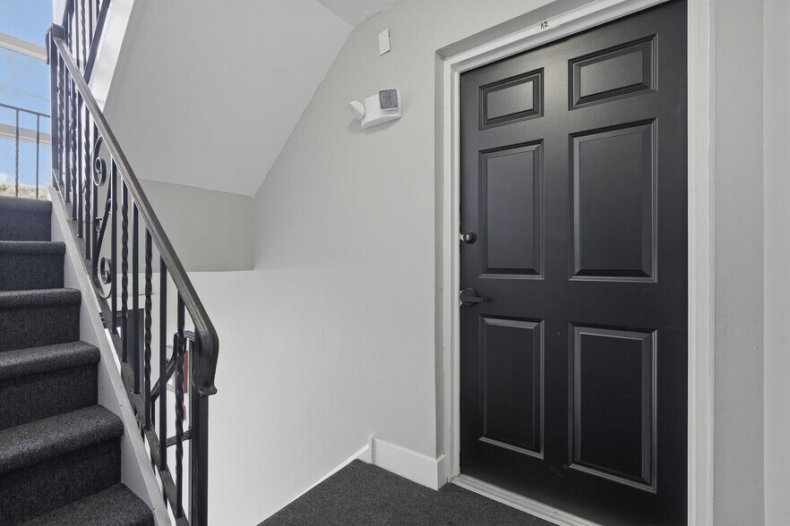 More Photos Of 230 E Sharpnack St, Philadelphia Multifamily For Sale