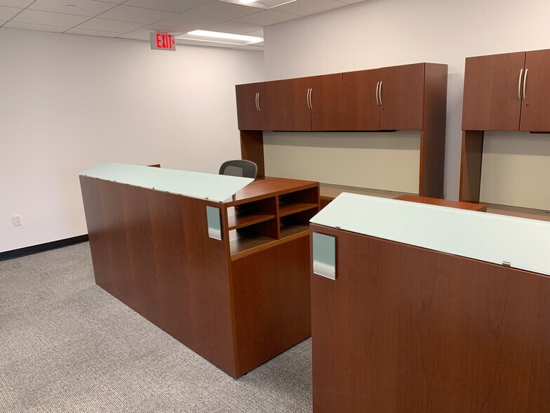 More Photos Of 255 Alhambra Cir, Coral Gables Office For Lease