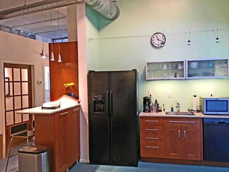 More Photos Of 1417 Mayson St NE, Atlanta Loft Creative Space For Lease