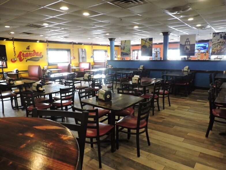 More Photos Of 2828 Southmore Ave, Pasadena Restaurant For Lease