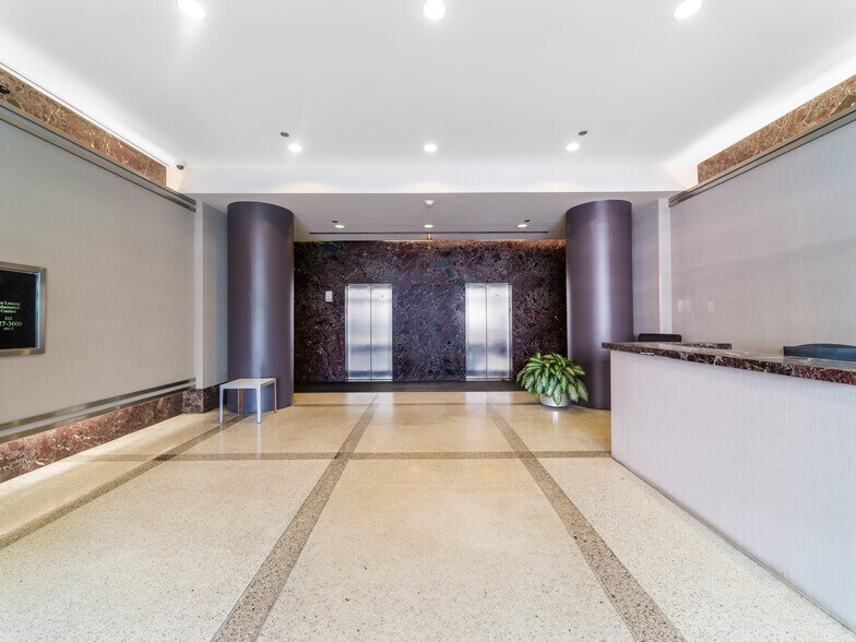 More Photos Of 820 N Orleans St, Chicago Office For Lease