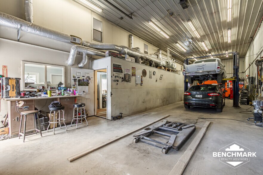 More Photos Of 2896-2898 New York 96, Clifton Springs Manufacturing For Lease