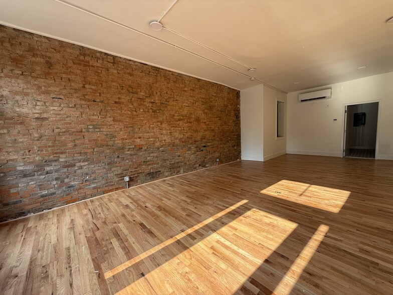 More Photos Of 1415 Main St, Cincinnati Apartments For Lease