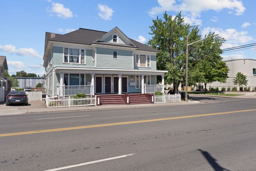 More Photos Of 1302 W Boone Ave, Spokane Apartments For Sale