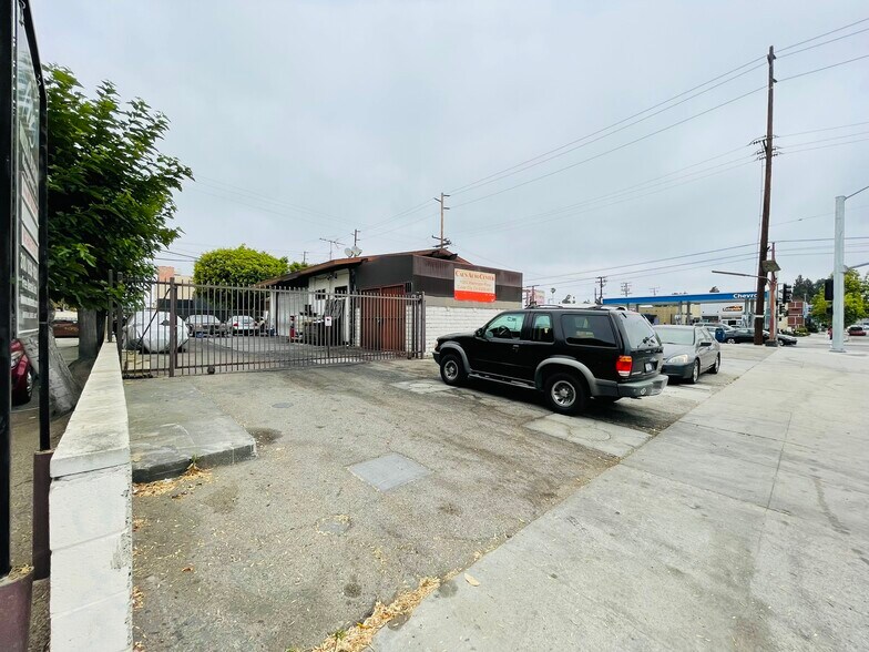 More Photos Of 11203 Washington Pl, Culver City Service Station For Sale