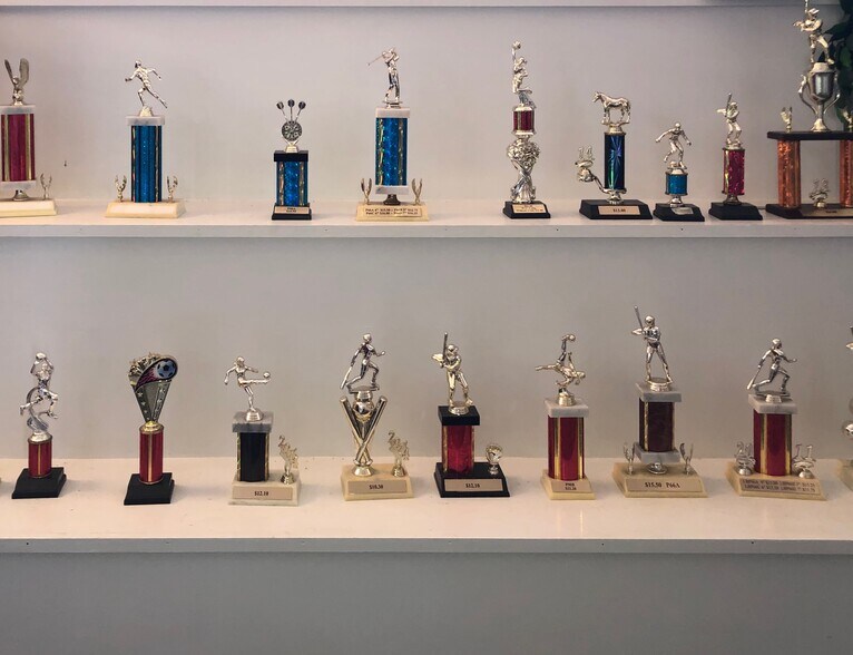 More Photos Of 702-704 E Davis St, Burlington Storefront For Sale