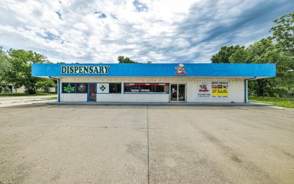 Primary Photo Of 101 S Main Street, Spavinaw Restaurant For Sale