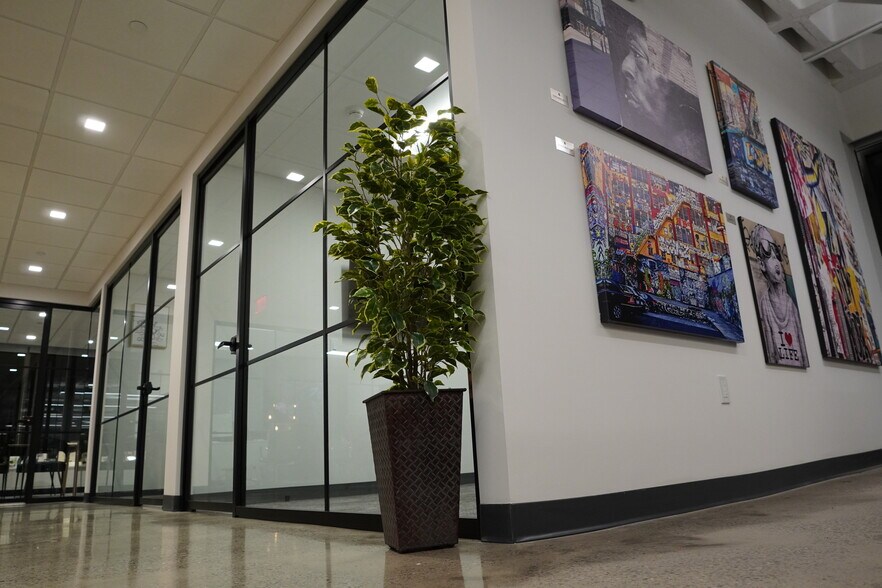 More Photos Of 1 N Broadway, White Plains Office For Lease