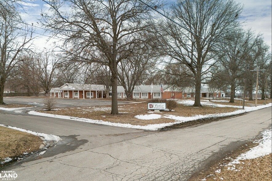 Primary Photo Of 300 Cedar St, Tarkio Skilled Nursing Facility For Sale