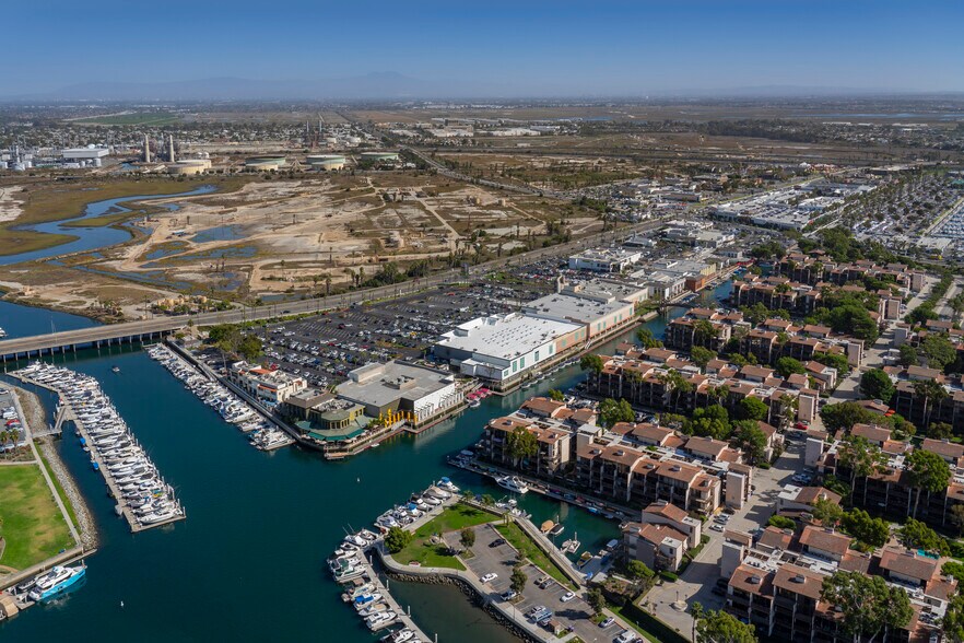 More Photos Of 6270-6378 E Pacific Coast Hwy, Long Beach Unknown For Lease