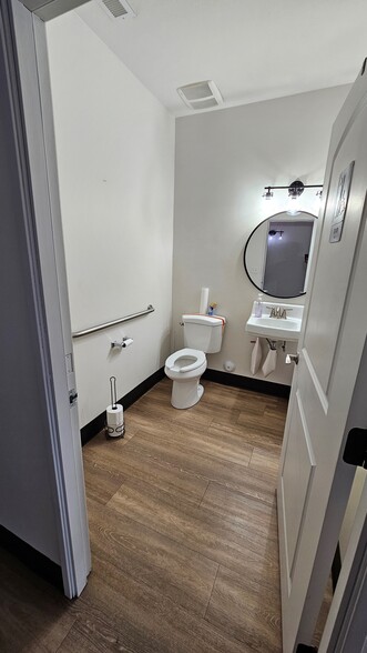 More Photos Of 2535 N Boulevard, Idaho Falls Office For Lease